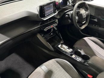 Peugeot 208 1.2 PureTech 100 Allure Premium + 5dr EAT8