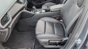 Vauxhall Insignia 2.0 BiTurbo D BlueInjection Elite Nav Sports Tourer 5dr Diesel A