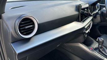 SEAT Arona 1.0 TSI FR Black Edition SUV 5dr Petrol DSG Euro 6 (s/s) (115 ps