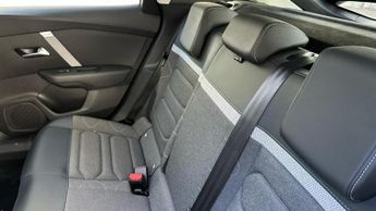 Citroen C4 1.2 PureTech Shine Hatchback 5dr Petrol EAT8 Euro 6 (s/s) (130 p