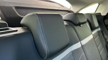 Citroen C4 1.2 PureTech Shine Hatchback 5dr Petrol EAT8 Euro 6 (s/s) (130 p