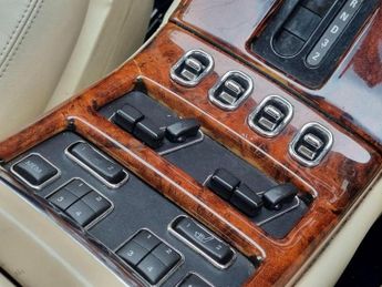 Bentley Arnage 6.8 R Saloon 4dr Petrol Automatic (495 g/km 400 bhp)