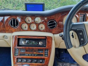 Bentley Arnage 6.8 R Saloon 4dr Petrol Automatic (495 g/km 400 bhp)