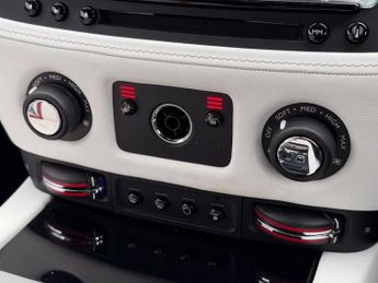 Rolls-Royce Dawn 6.6 V12 Auto Euro 6 2dr