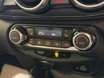 Nissan Juke 1.0 DIG-T Tekna SUV 5dr Petrol DCT Auto