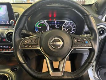 Nissan Juke 1.6 Tekna SUV 5dr Petrol Hybrid Auto
