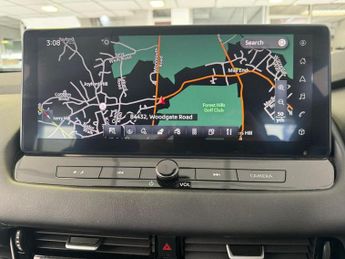 Nissan Qashqai 1.3 DIG-T MHEV N-Connecta SUV 5dr Petrol Hybrid XTRONIC
