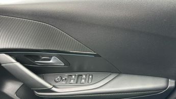 Peugeot E-208 50kWh GT Premium Hatchback 5dr Electric Auto (7kW Charger) (136 