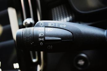 Volvo XC40 1.5h T4 Recharge 10.7kWh Plus SUV 5dr Petrol Plug-in Hybrid Auto