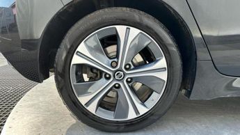 Nissan Leaf 40kWh 3.Zero Hatchback 5dr Electric Auto (150 ps)