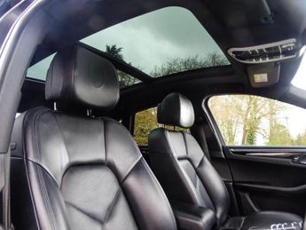Porsche Macan 3.0 TD V6 S SUV 5dr Diesel PDK 4WD Euro 6 (s/s) (258 ps)