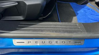 Peugeot E-2008 50kWh GT SUV 5dr Electric Auto (136 ps)