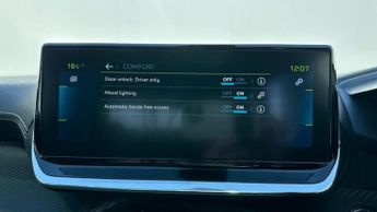 Peugeot E-2008 50kWh GT SUV 5dr Electric Auto (136 ps)