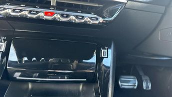 Peugeot E-2008 50kWh GT Premium SUV 5dr Electric Auto (7kW Charger) (136 ps)
