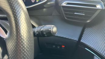 Peugeot E-2008 50kWh GT Premium SUV 5dr Electric Auto (7kW Charger) (136 ps)