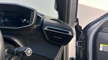 Peugeot E-2008 50kWh GT Premium SUV 5dr Electric Auto (7kW Charger) (136 ps)