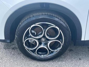Alfa Romeo Tonale 1.5 VGT MHEV Sprint DCT Euro 6 5dr