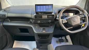 Citroen e-Berlingo 52kWh PLUS M MPV 5dr Electric Auto (7.4kW Charger) (136 ps)