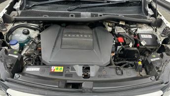 Peugeot E-2008 50kWh GT Line SUV 5dr Electric Auto (136 ps)