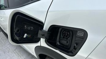Peugeot E-2008 50kWh GT Line SUV 5dr Electric Auto (136 ps)