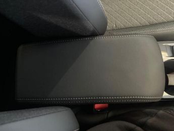 Peugeot 208 1.2 Allure Hatchback 5dr Petrol Hybrid e-DSC6 Euro 6 (s/s) (100 