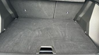 Peugeot E-2008 50kWh GT SUV 5dr Electric Auto (136 ps)