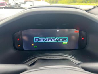 Jeep Renegade 1.5 T4 e-Hybrid MHEV Summit SUV 5dr Petrol Hybrid DCT Euro 6 (s/