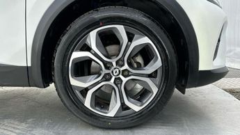 Renault Captur 1.6 E-TECH techno SUV 5dr Petrol Hybrid Auto Euro 6 (s/s) (145 p