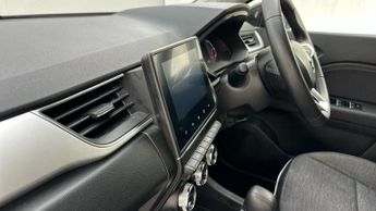 Renault Captur 1.6 E-TECH techno SUV 5dr Petrol Hybrid Auto Euro 6 (s/s) (145 p