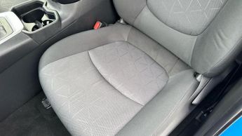 Toyota RAV4 2.5 VVT-h Design SUV 5dr Petrol Hybrid CVT 4WD Euro 6 (s/s) (222