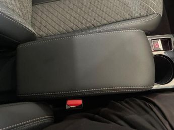 Peugeot 208 1.2 Allure Hatchback 5dr Petrol Hybrid e-DSC6 Euro 6 (s/s) (100 