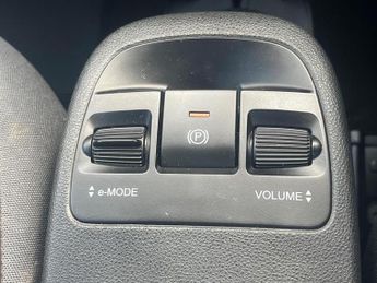 Fiat 500e 42kWh Icon Auto 3dr