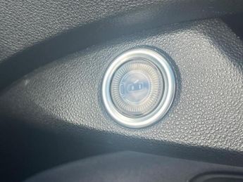 Fiat 500e 42kWh Icon Auto 3dr