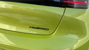Peugeot 208 1.2 HYBRID GT Hatchback 5dr Petrol Hybrid e-DSC6 Euro 6 (s/s) (1