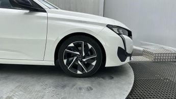 Peugeot 308 1.2 PureTech Allure Premium Hatchback 5dr Petrol EAT Euro 6 (s/s