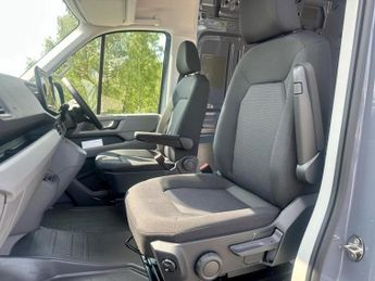 MAN TGE 2.0 BiTurbo 3180d Auto 4WD Standard Medium Roof Euro 6 (s/s) 5dr