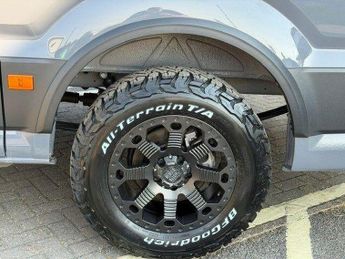 MAN TGE 2.0 BiTurbo 3180d Auto 4WD Standard Medium Roof Euro 6 (s/s) 5dr