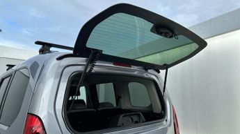 Citroen e-Berlingo 52kWh MAX M MPV 5dr Electric Auto (7.4kW Charger) (136 ps)