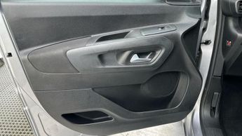 Citroen e-Berlingo 52kWh MAX M MPV 5dr Electric Auto (7.4kW Charger) (136 ps)