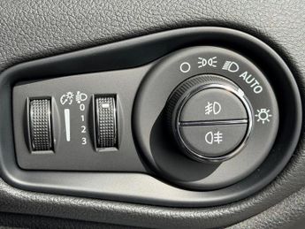 Jeep Renegade 1.5 T4 e-Hybrid MHEV Altitude DCT Euro 6 (s/s) 5dr