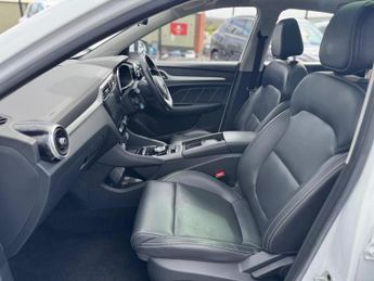 MG MG ZS 44.5kWh Exclusive Auto 5dr