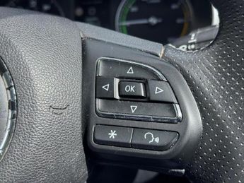 MG MG ZS 44.5kWh Exclusive Auto 5dr