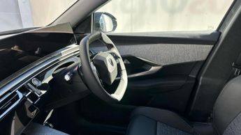 Peugeot 3008 1.2 HYBRID Allure SUV 5dr Petrol Hybrid e-DSC6 Euro 6 (s/s) (145