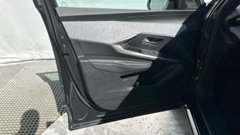 Peugeot 3008 1.2 HYBRID Allure SUV 5dr Petrol Hybrid e-DSC6 Euro 6 (s/s) (145