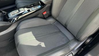 Peugeot E-2008 50kWh GT SUV 5dr Electric Auto (7kW Charger) (136 ps)