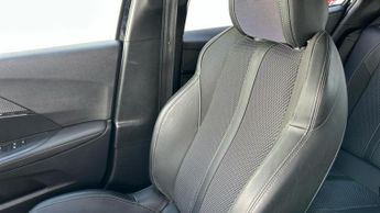 Peugeot E-2008 50kWh GT SUV 5dr Electric Auto (7kW Charger) (136 ps)