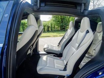 TESLA Model X (Dual Motor) Long Range Auto 4WDE 5dr