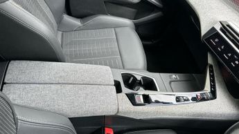 Peugeot E-3008 73kWh GT SUV 5dr Electric Auto (210 ps)