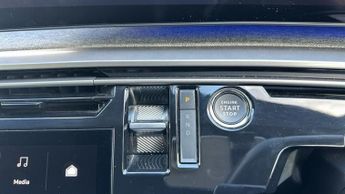 Peugeot E-3008 73kWh GT SUV 5dr Electric Auto (210 ps)