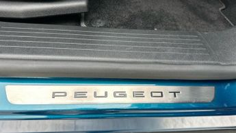 Peugeot E-3008 73kWh GT SUV 5dr Electric Auto (210 ps)